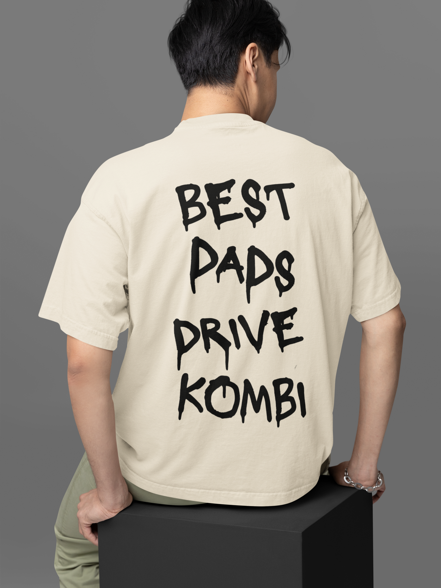 BEST DADS DRIVE KOMBI Backprint Oversized T-Shirt
